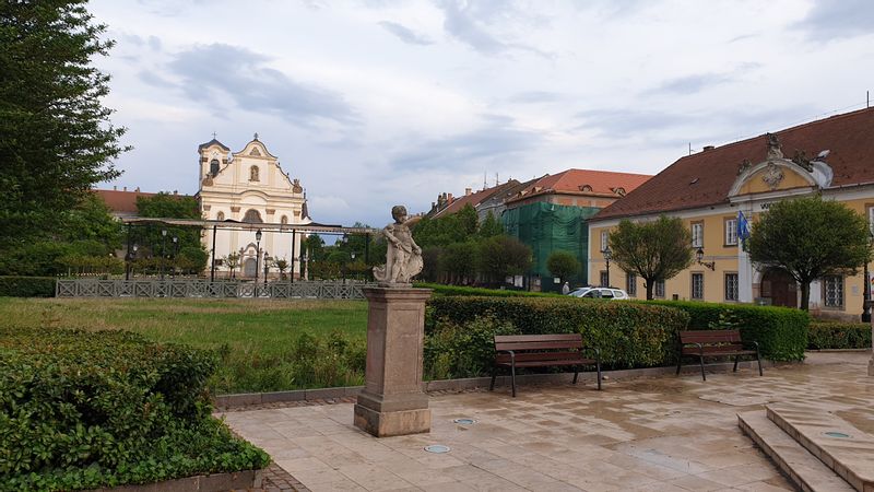 Budapest Private Tour - Vác Inner City