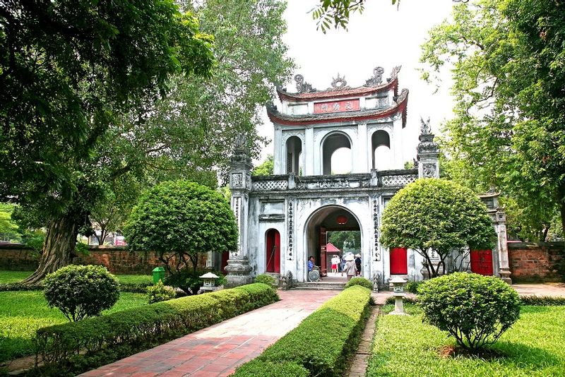 Hanoi Private Tour - Temple of Literature