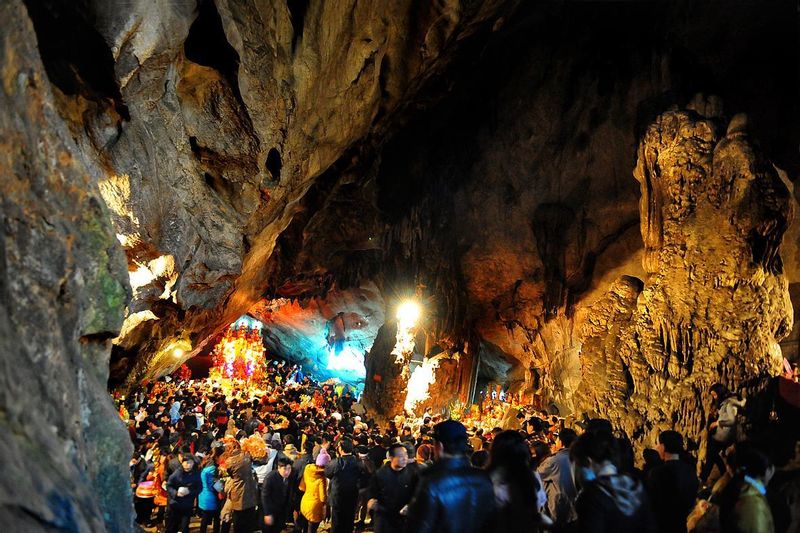 Hanoi Private Tour - in the middle of Pagoda on festival time