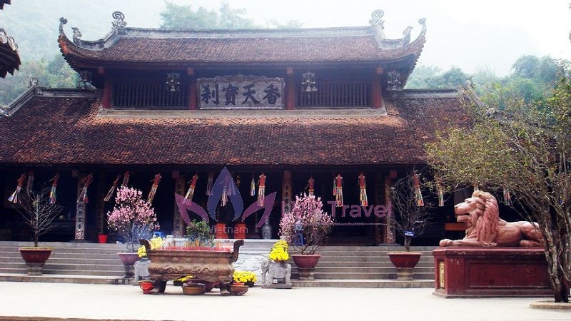 Hanoi Private Tour - second pagoda