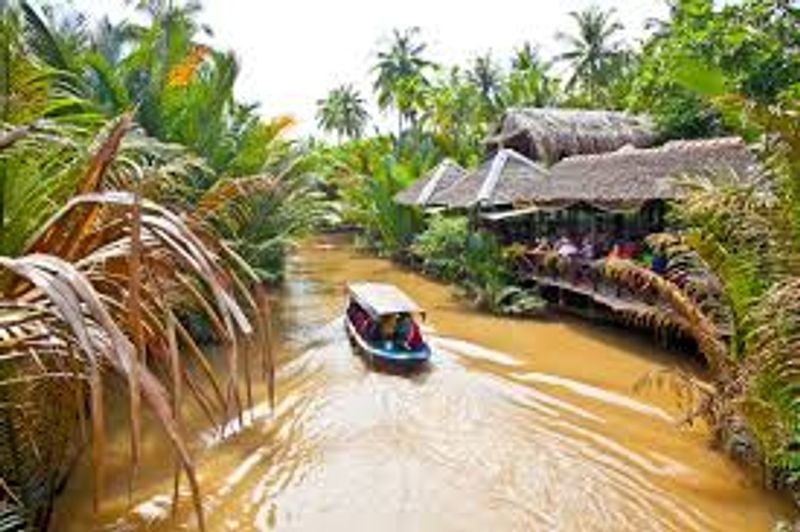 Ho Chi Minh Private Tour - moto boat in Mekong delta