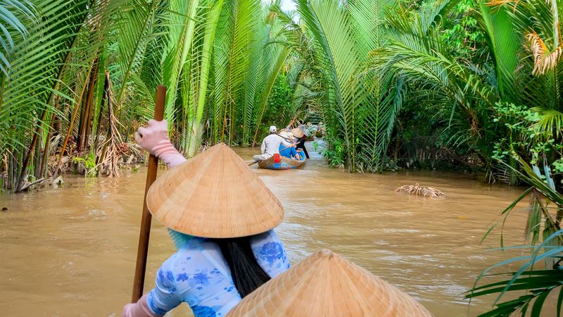 Ho Chi Minh Private Tour - On Cruising to MEkong delta