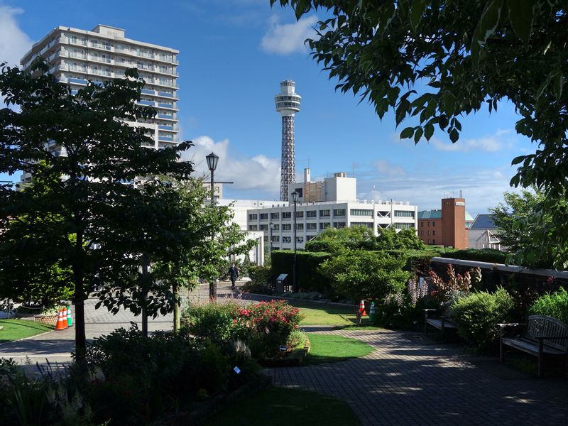 Yokohama Private Tour - Parc du mont américain entre Motomachi et Minato-no-mieru oka koen