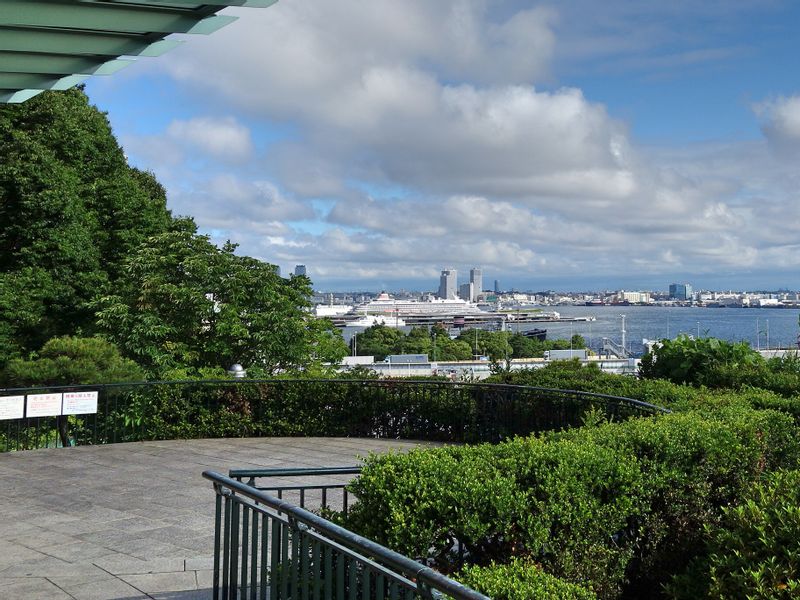 Yokohama Private Tour - Vue depuis le parc Minato-no-mieru oka koen