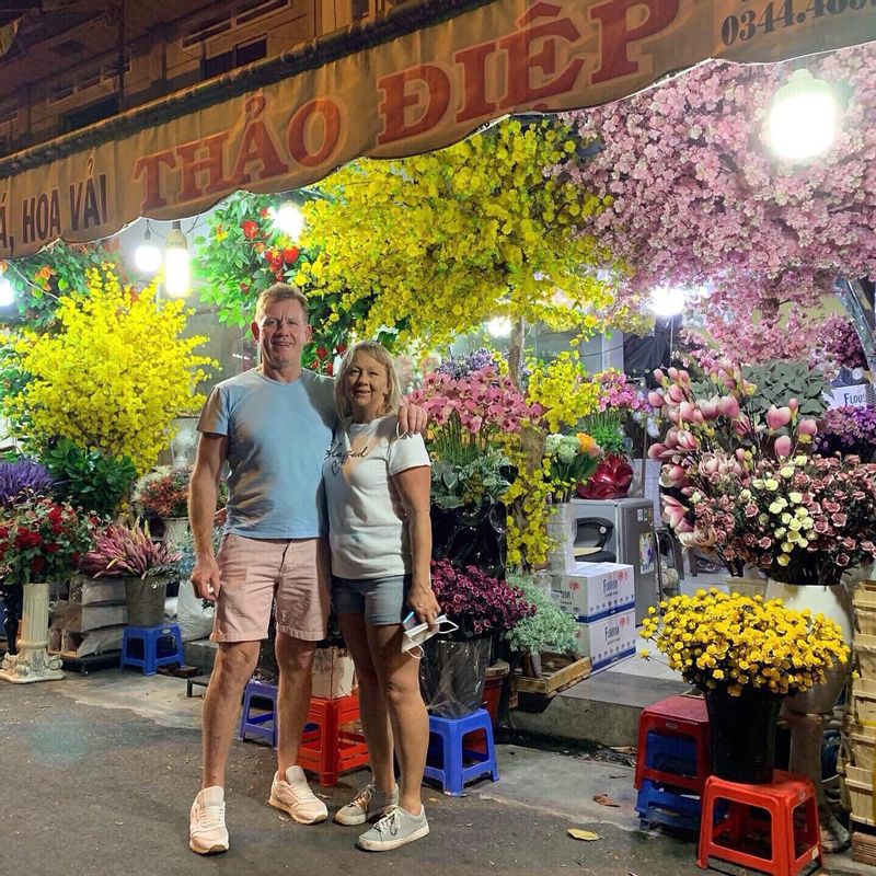 Ho Chi Minh Private Tour - Flower market