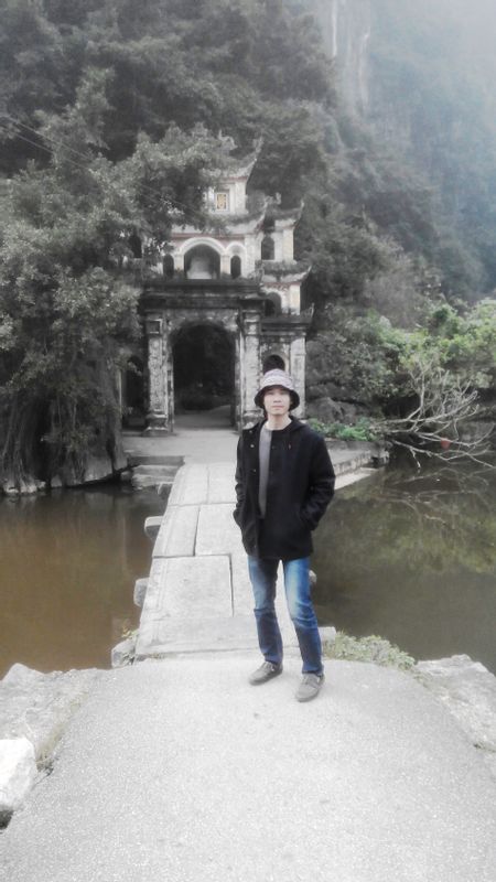 Hanoi Private Tour - temple in Tam Coc