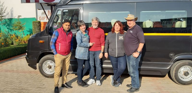 Delhi Private Tour - Mini tempo traveler used for tour of American family