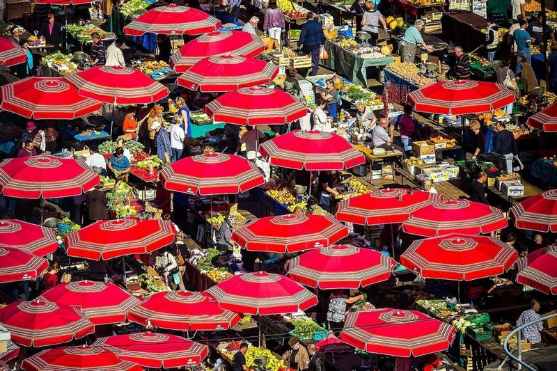 Zagreb Private Tour - Dolac market 