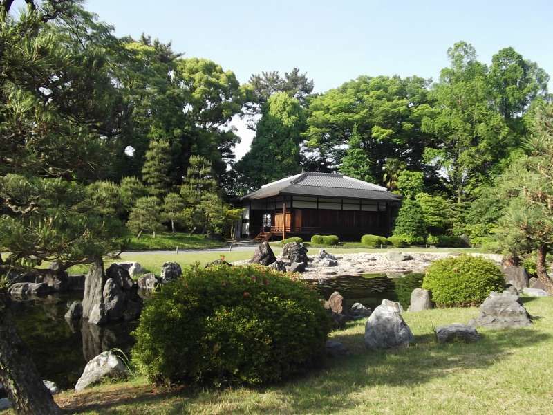 Kyoto Private Tour - Tea house in Seiryu-en Garden in Nijo-jo Castle.