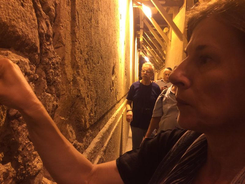 Tel Aviv Private Tour - Western Wall (tunnel)