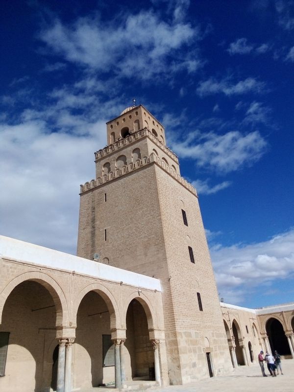 Tunis Private Tour - the minaret (the tour) of the great mosque of kairouan