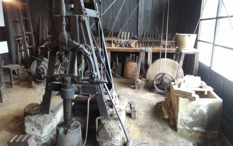 Niigata Private Tour - Inside the blacksmith's workshop