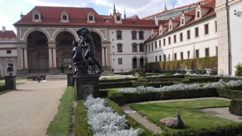 Prague Private Tour - Valdstejn garden