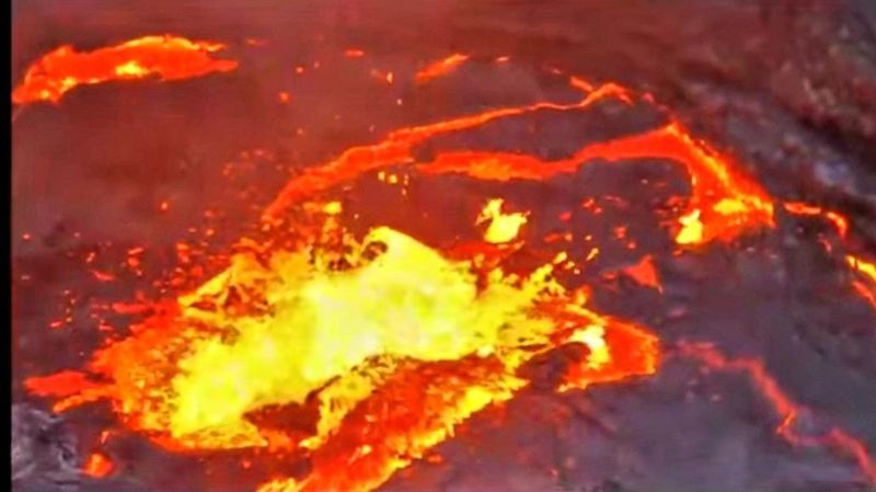 Southern Ethiopia Private Tour - Erta Ale Volcano located in Afar region is one of the five volcanoes in the world with a lava lake at the summit. 