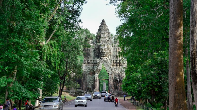 Siem Reap Private Tour - Angkor Thom Gate