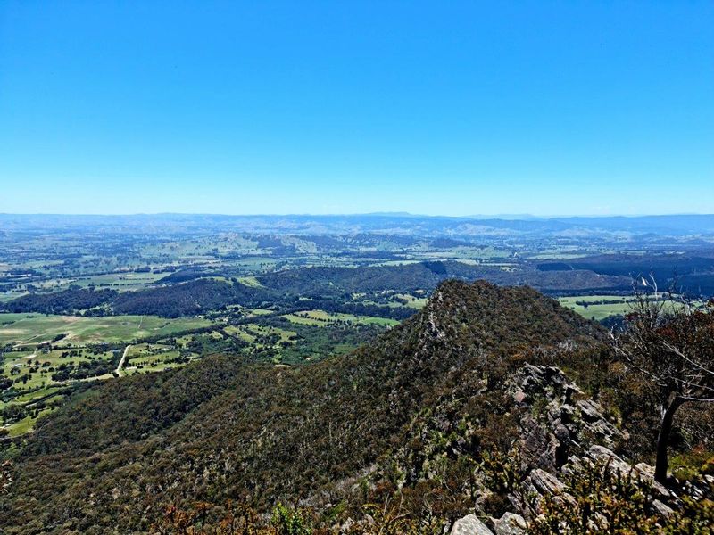 Melbourne Private Tour - Cathedral Peak