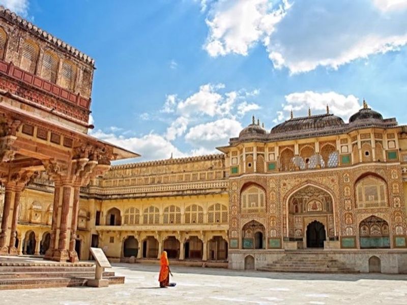 Jaipur Private Tour - Amber Fort extensive tour takes 2 Hours  . We can walk uphill 10mins , Drive by Car or You may choose to sit on an elephant ride to the Fort !! 