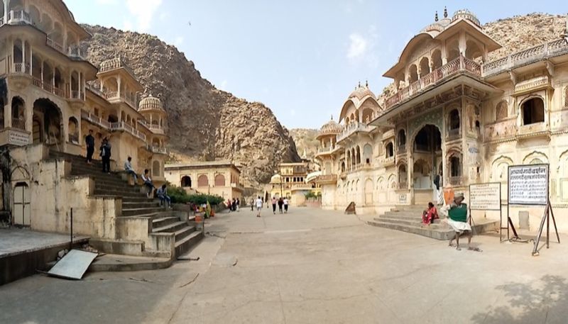 Jaipur Private Tour - Galtaji Temple Complex