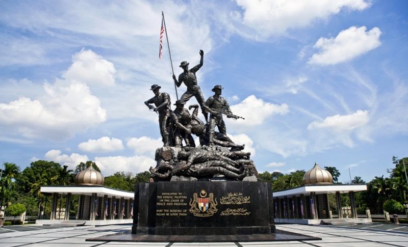 Kuala Lumpur Private Tour - National Monument (Tugu Negara)