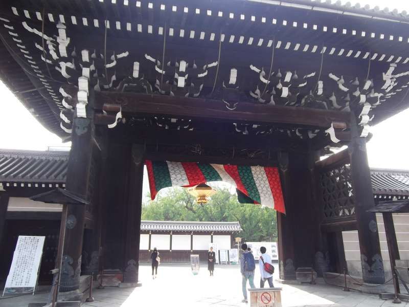 Kyoto Private Tour - Main gate to Nishi-Honganji temple.