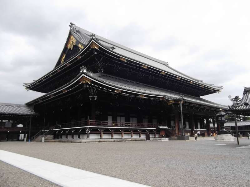 Kyoto Private Tour - Founder`s Hall of Higashi-Honganji temple.