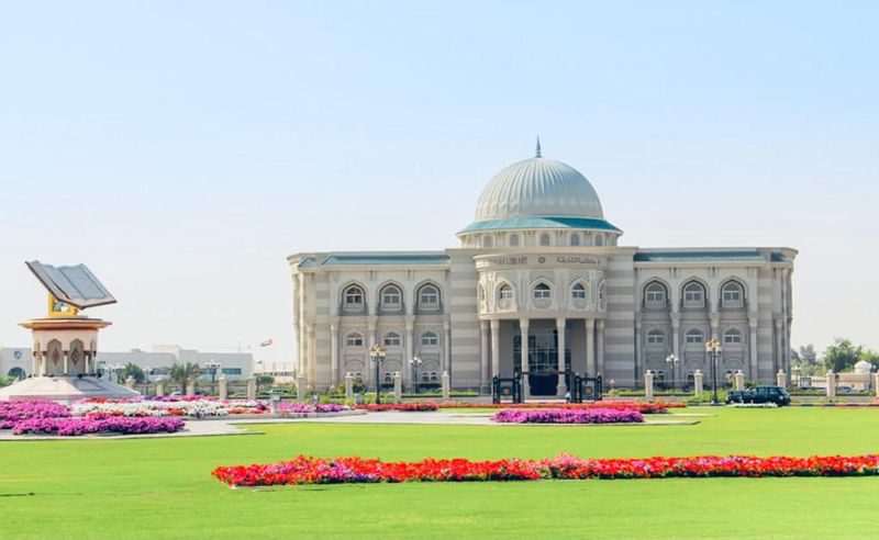 Sharjah Private Tour - Cultural square