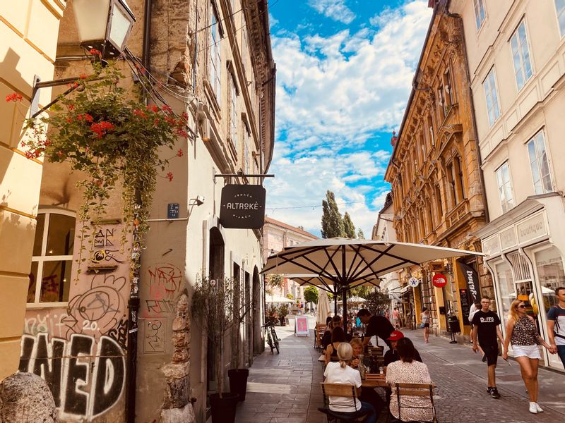 Ljubljana Private Tour - One of views of the old square 