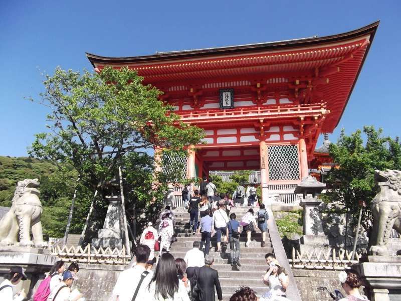 Kyoto Private Tour - "Nio-mon"gate (Gate of Deva Kings) of  Kiyomizu-dera temple.