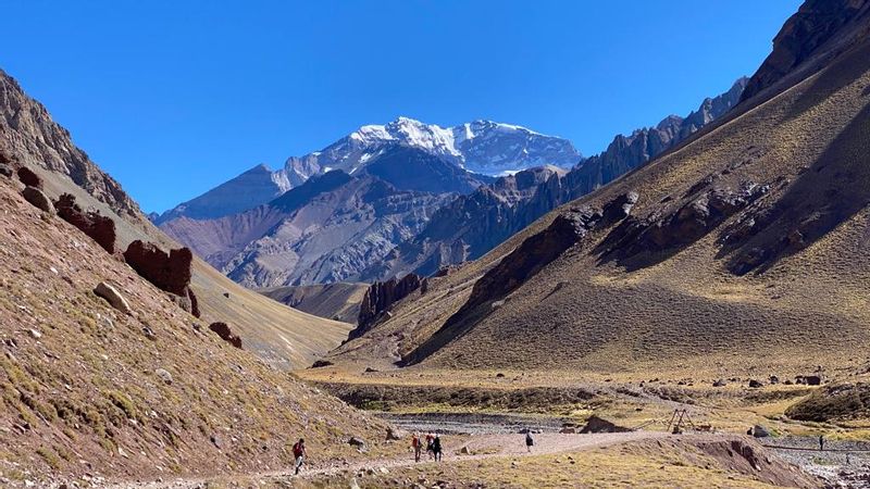 Mendoza Private Tour - Aconcagua Horcones 