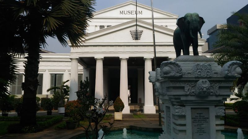 Jakarta Private Tour - National museum, the biggest museum in indonesia.