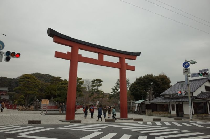 Tokyo Private Tour - Ichi-no torii, The first gate of Tsurugaoka-Hachiman-Gu Shrine