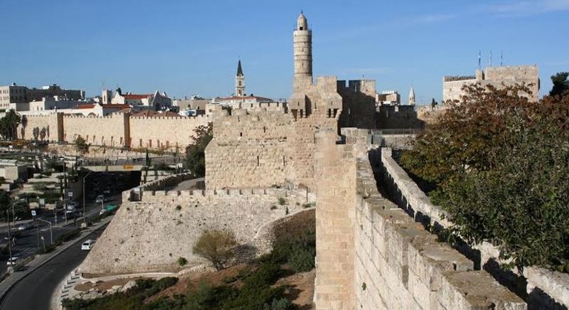 Jerusalem Private Tour - Tower of David and city walls. 