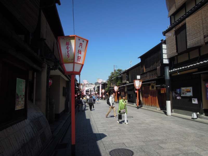 Kyoto Private Tour - Gion Street ( A location of the movie " The Memoir of a Geisha - Sayuri" is included in this tour.)