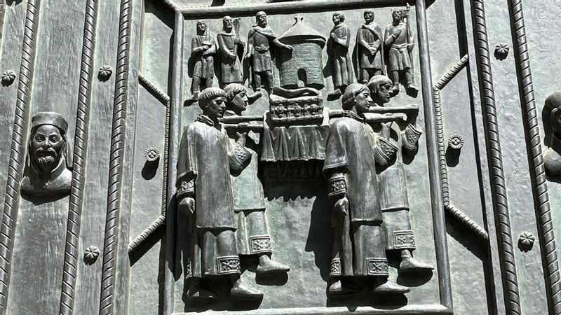 Prague Private Tour - Cathedral door