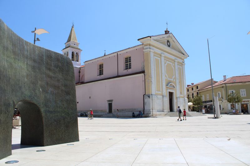 Istria Private Tour - Poreč main square