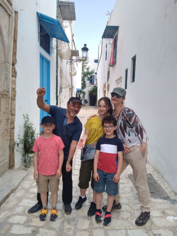 Tunis Private Tour - Brazilian family