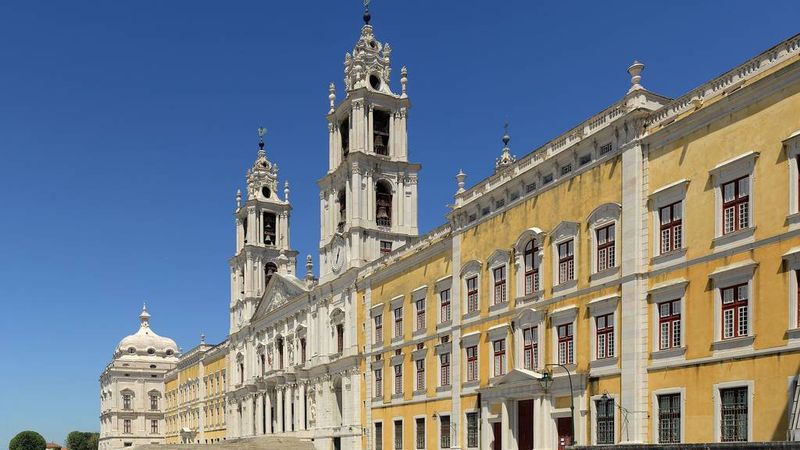 Mafra Private Tour - null