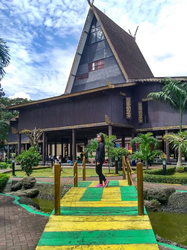 Jakarta Private Tour - Borneo's House