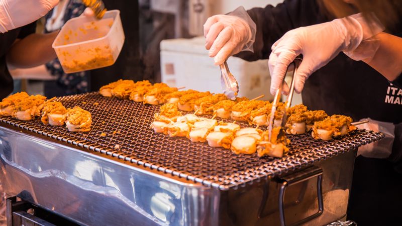 Tokyo Private Tour - Fresh Food in Tsukiji