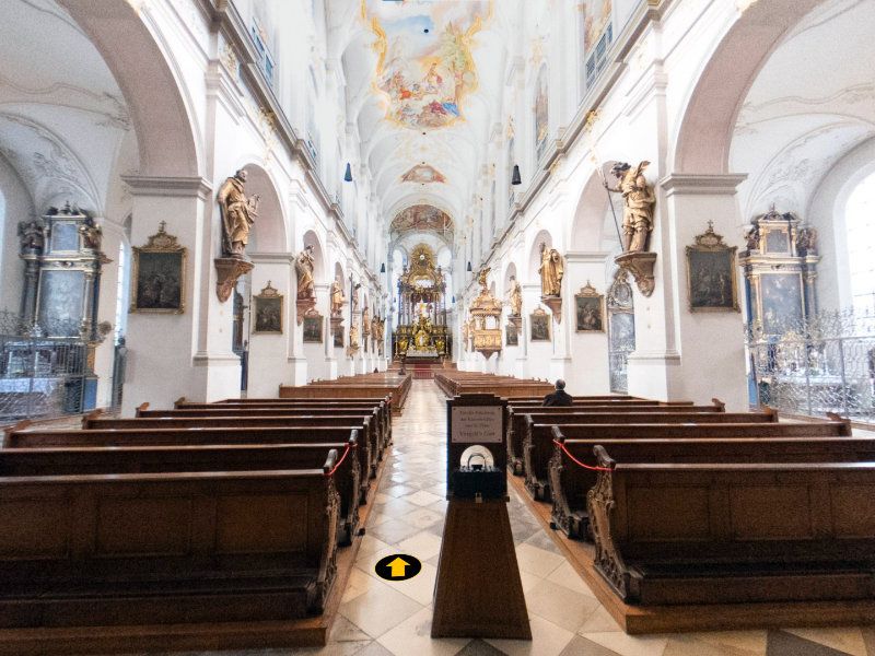 Munich Private Tour - St. Peter's Church