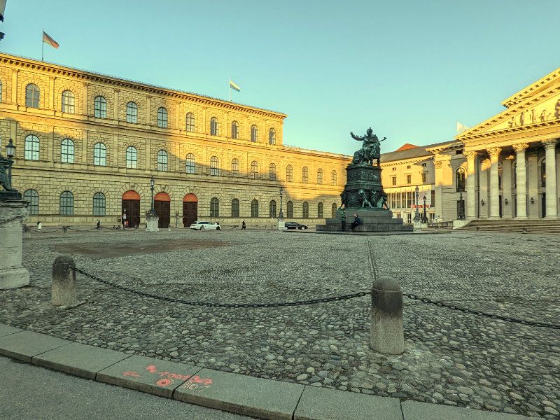 Munich Private Tour - Max-Joseph-Platz
Residence
Nationaltheater