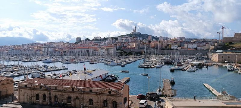 Aix en Provence Private Tour - Marseille Old Port