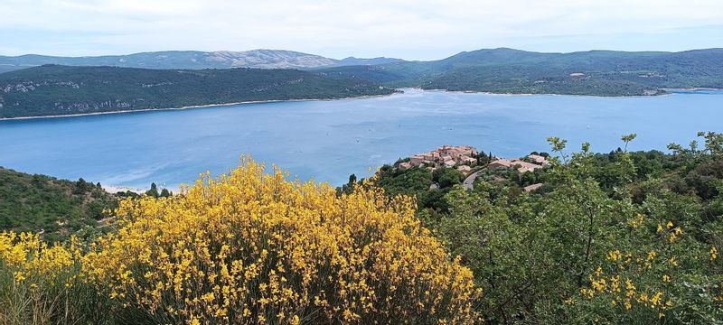 Aix en Provence Private Tour - Lac de Ste Croix