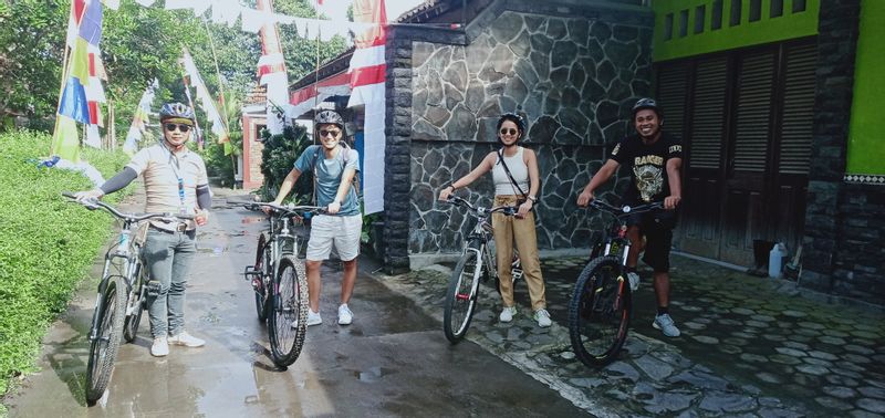 Yogyakarta Private Tour - cycling tour borobudur