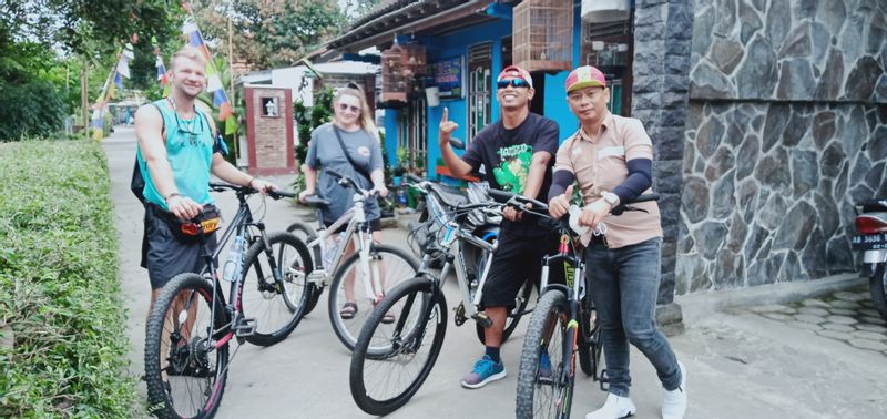 Yogyakarta Private Tour - cycling tour borobudur