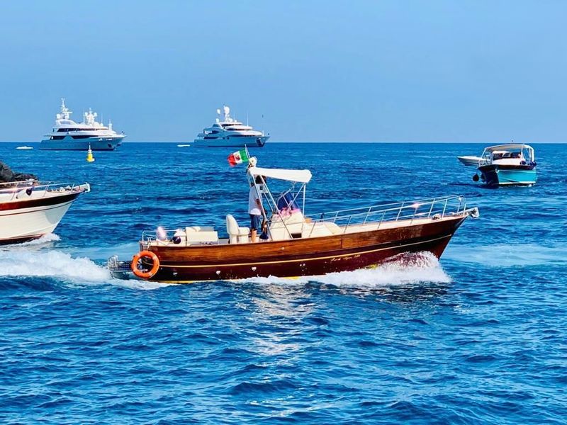 Capri Private Tour - MrCostanzo Gozzo Boat