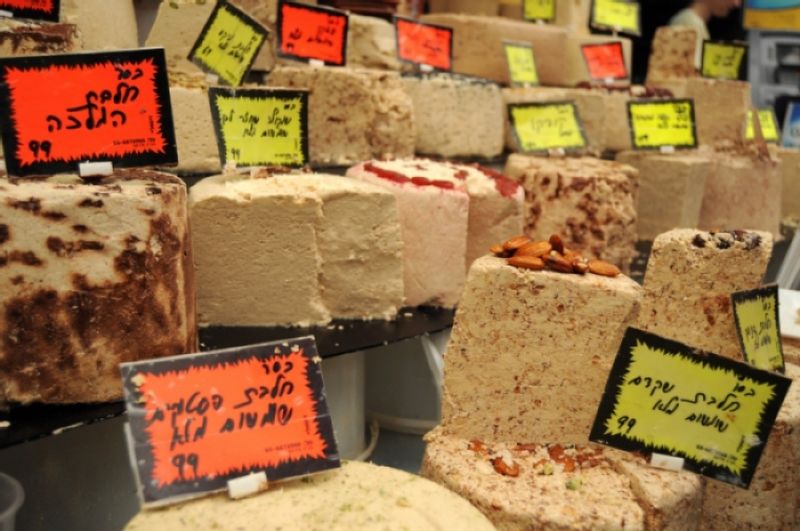 Jerusalem Private Tour - treats at the shuk