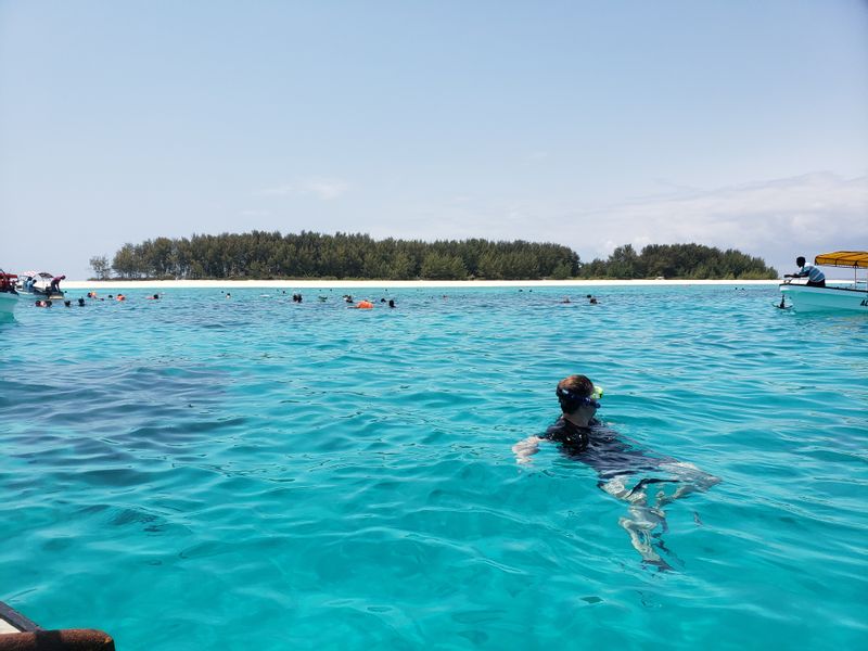 Zanzibar Private Tour - Snorkling at Mnemba coral reefs