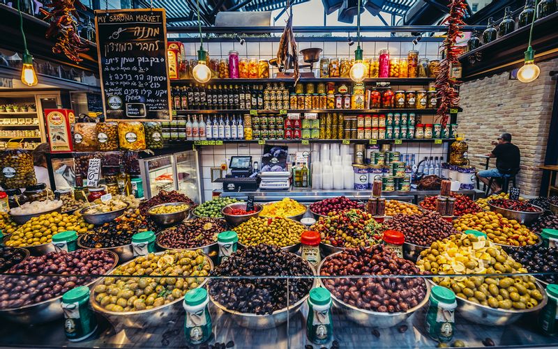 Tel Aviv Private Tour - food stall