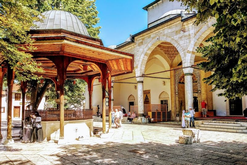 Sarajevo Private Tour - Gazi Husrev Bays Mosque